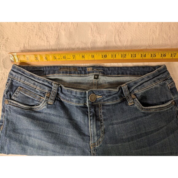 Kut from the Kloth Katy Boyfriend Blue Jeans Size 12 Distressed Embroidered Fade - Picture 9 of 13